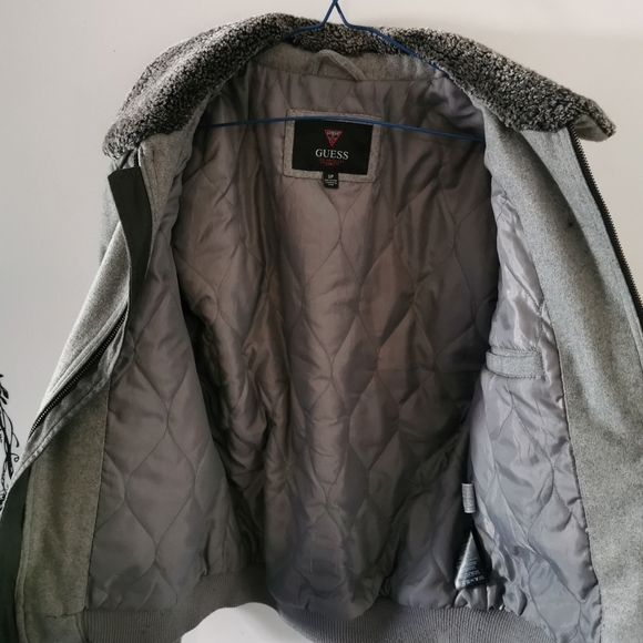 [Price Reduced!!] Guess Winter Jacket - Picture 5 of 5